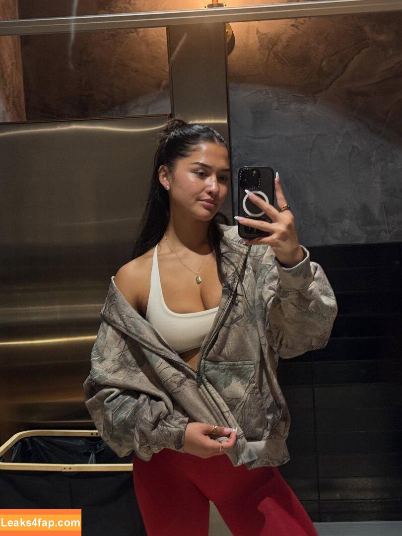 _izzyflannery_ /  слитое фото фото #0020