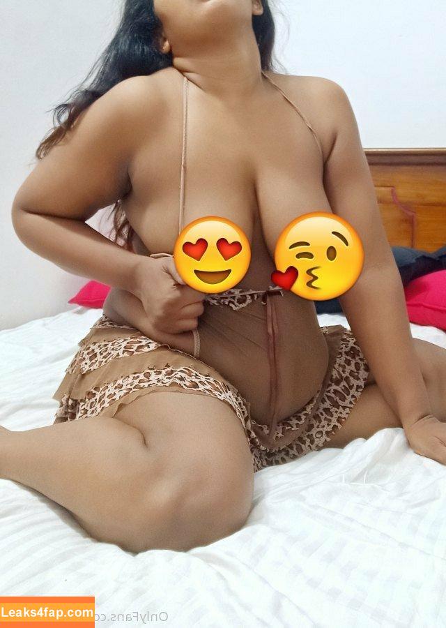 jaanuaunty / iamjanu_official leaked photo photo #0090