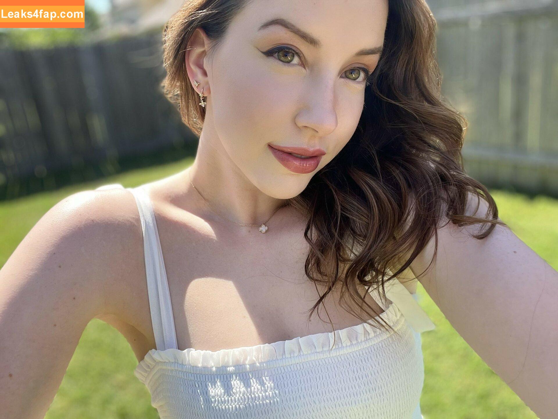 JackieMButler /  leaked photo photo #0014