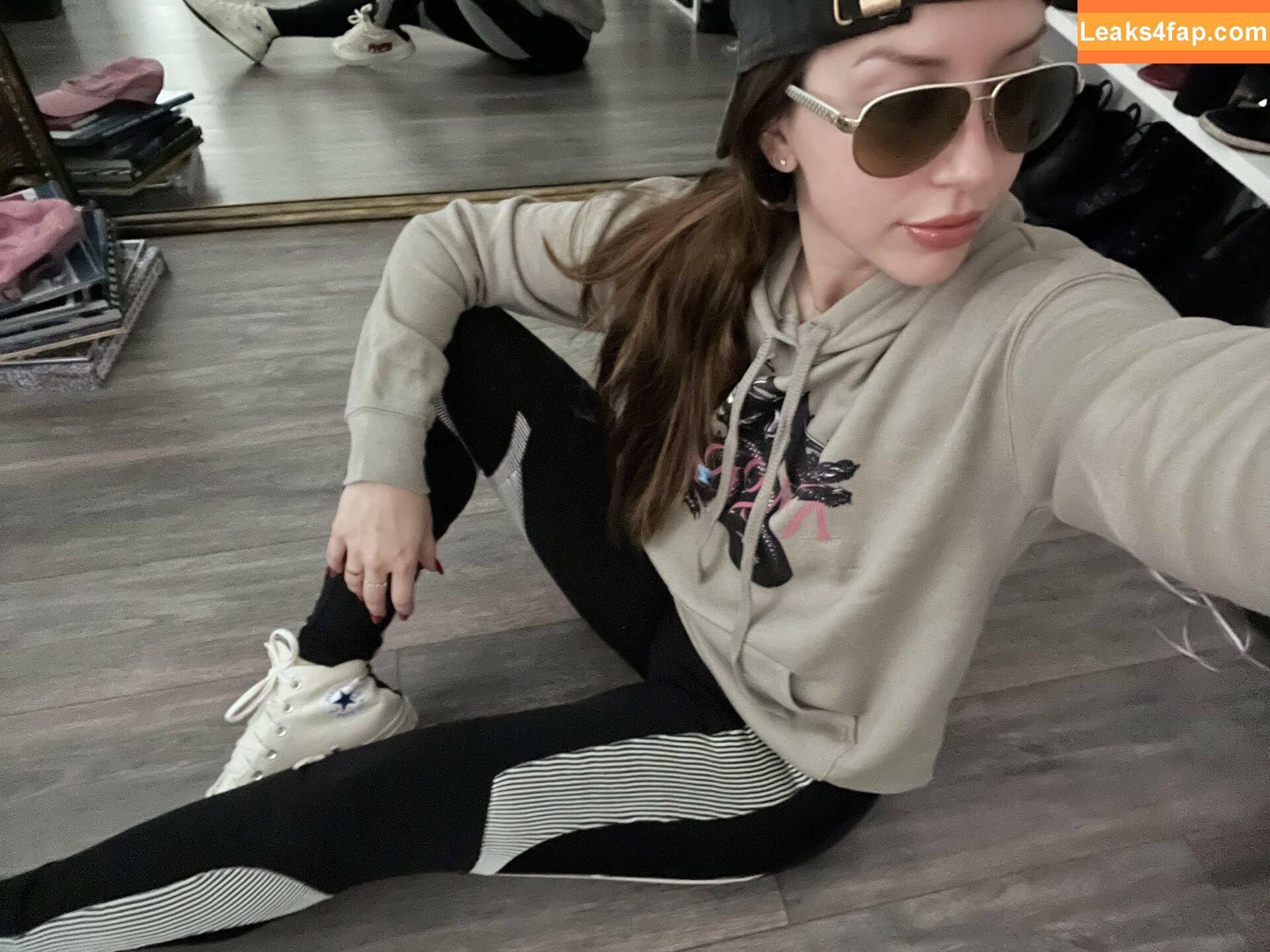 JackieMButler /  leaked photo photo #0022