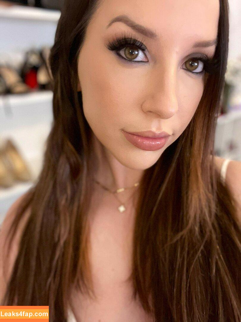 JackieMButler /  leaked photo photo #0029