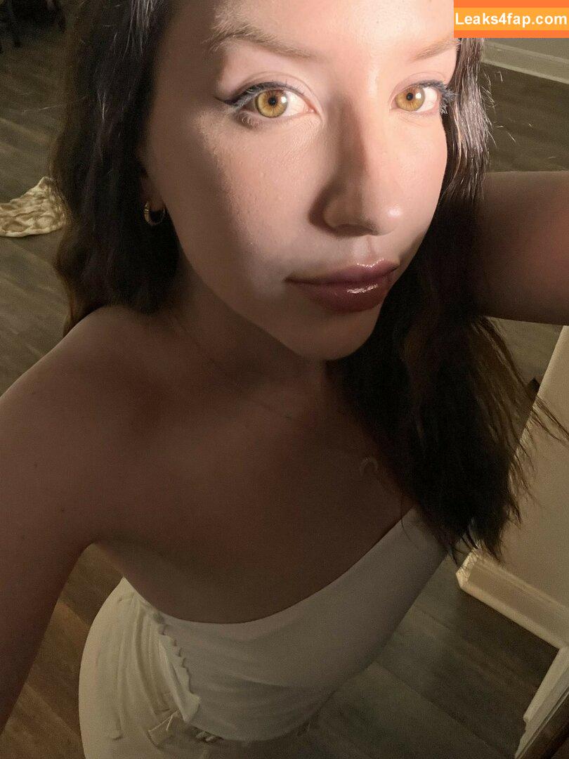 JackieMButler /  leaked photo photo #0075