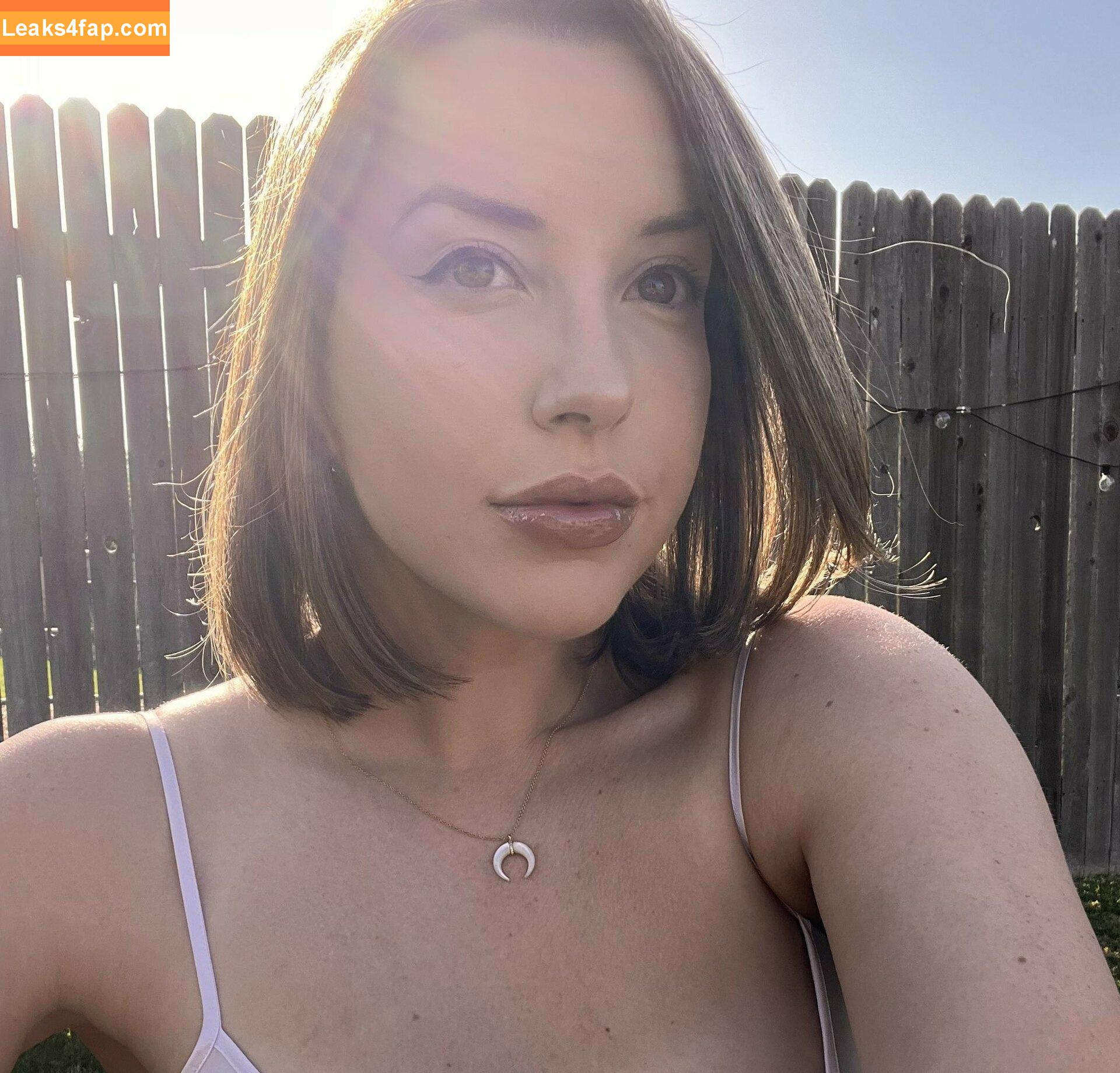 JackieMButler /  leaked photo photo #0094