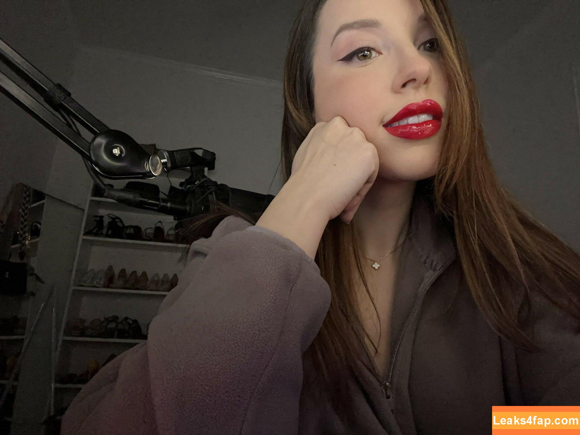 JackieMButler /  leaked photo photo #0124