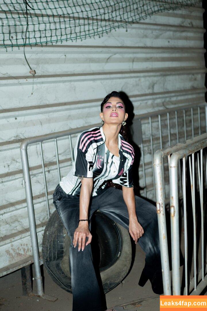 Jacqueline Fernandez / Asli_Jacqueline / https: / jacquelienefernandez слитое фото фото #0027