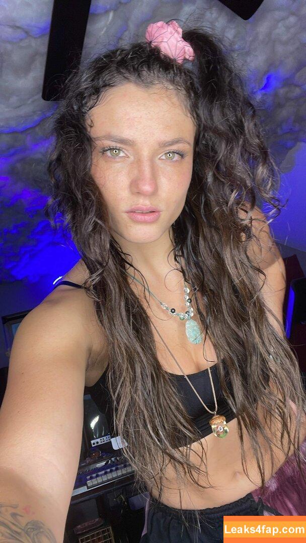 Джейд Чайновет. Jade Chynoweth. Париж Джейд.