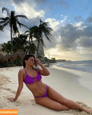 Jade Chynoweth photo #0041
