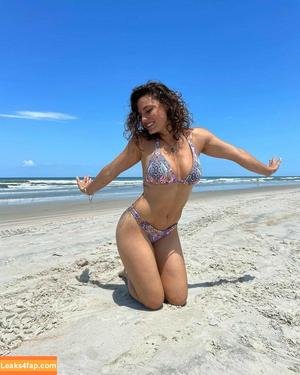 Jade Chynoweth photo #0100