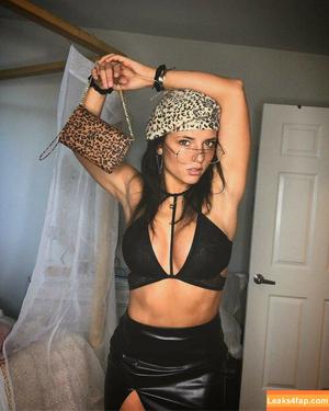 Jade Chynoweth photo #0120