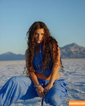 Jade Chynoweth photo #0464