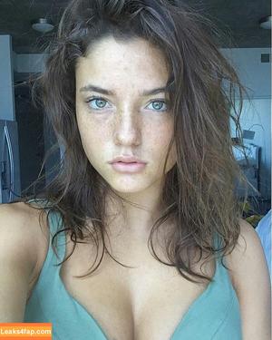 Jade Chynoweth photo #0499