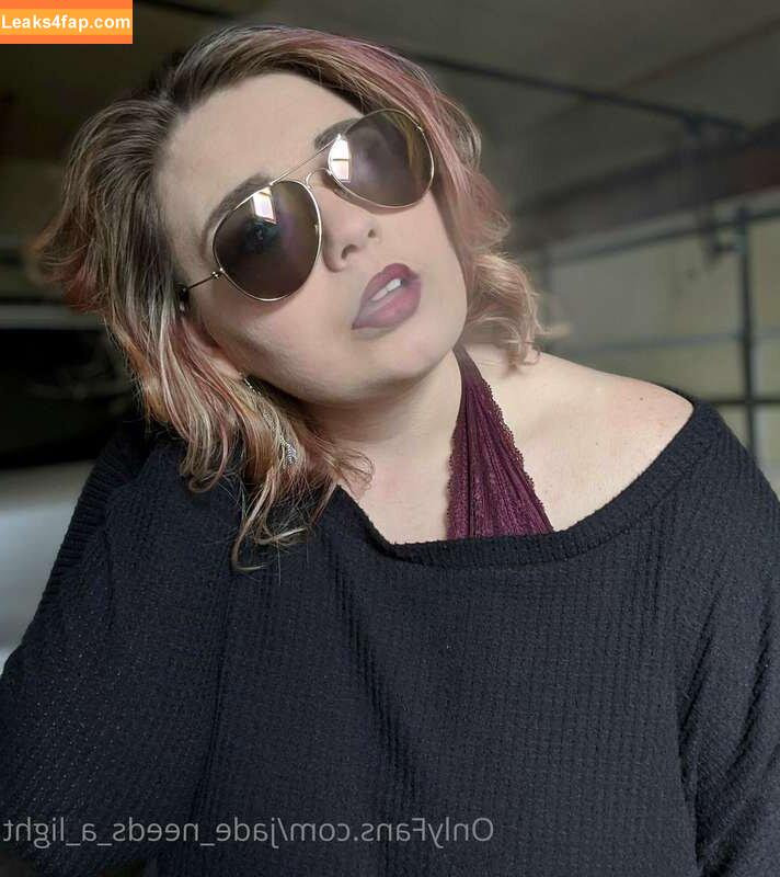 Jade_needs_a_light / https: leaked photo photo #0012