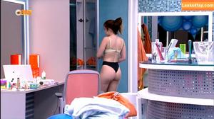 Jade Picon photo #0050