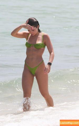 Jade Picon photo #0084