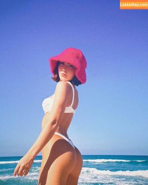 Jade Picon photo #0378