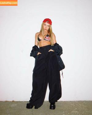 Jade Picon photo #0740