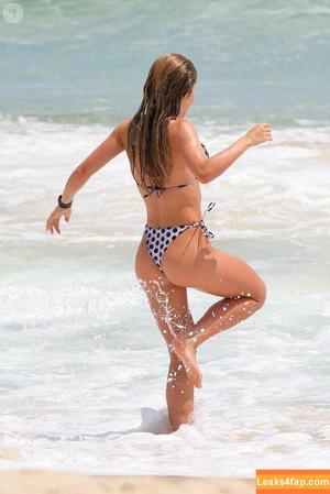 Jade Picon photo #0900