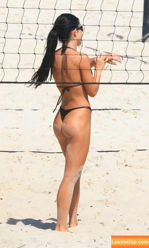 Jade Picon фото #1325