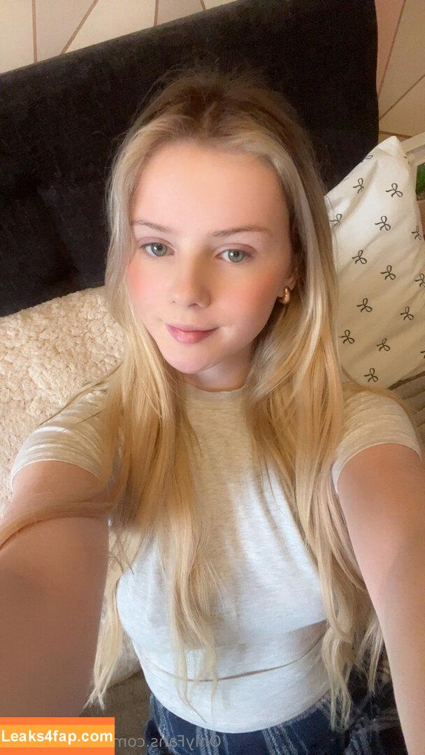 jadewillowws / itsjade_willow leaked photo photo #0004