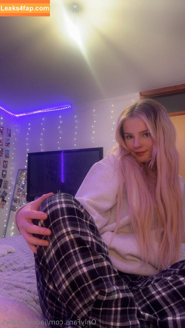 jadewillowws / itsjade_willow leaked photo photo #0013