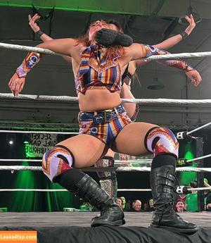 Jaime Hayter photo #0184