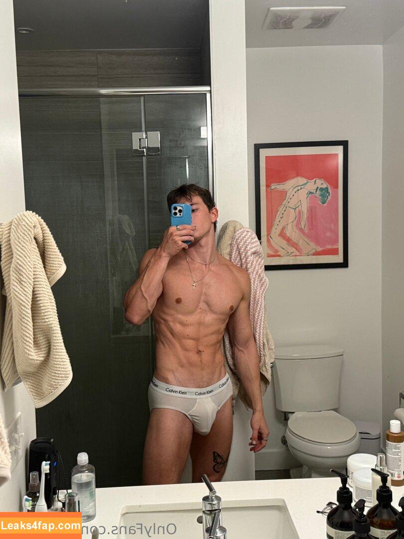 jakeblaze / jakeblazexx leaked photo photo #0017