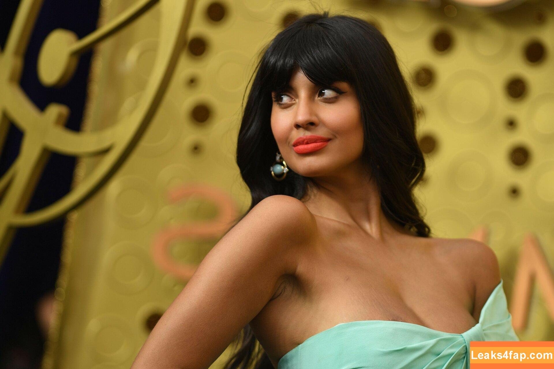 Jameela Jamil / jameelajamil слитое фото фото #0196