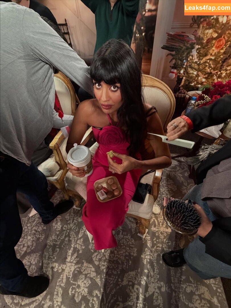 Jameela Jamil / jameelajamil leaked photo photo #0224