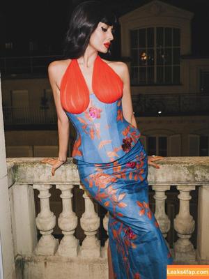 Jameela Jamil photo #0218