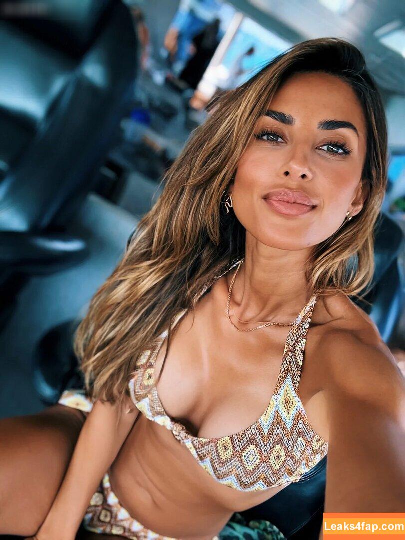 Jana Azizi / jana_azizi / janaazizi leaked photo photo #0166