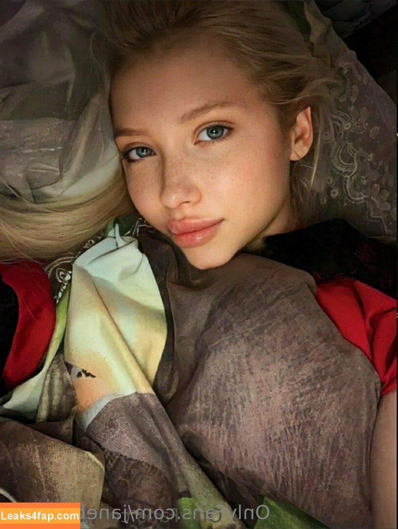 janebaby.xo / cravencocon / janebaby_xo leaked photo photo #0166