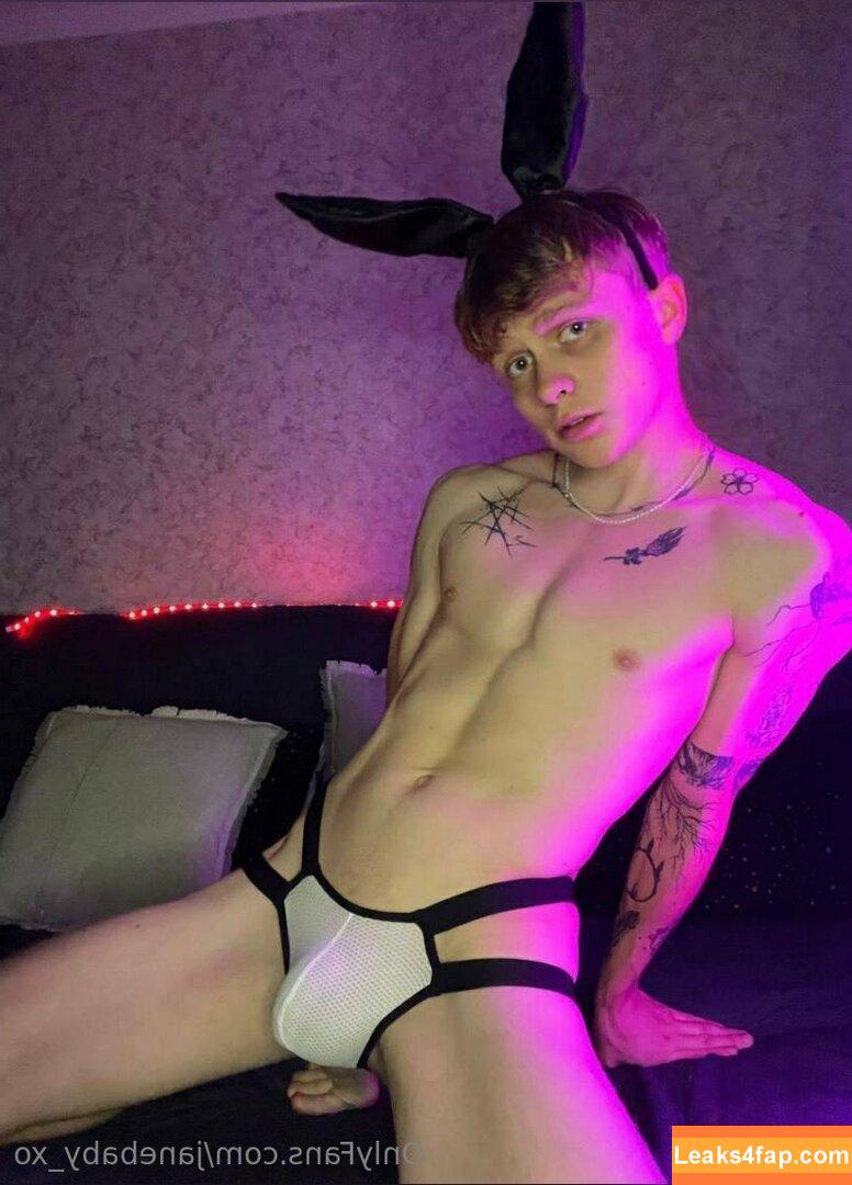 janebaby.xo / cravencocon / janebaby_xo leaked photo photo #0215