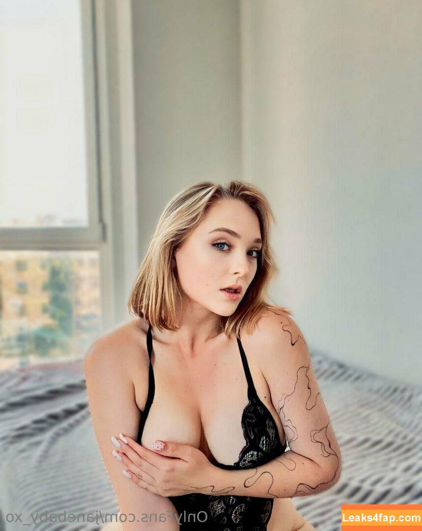 janebaby.xo / cravencocon / janebaby_xo leaked photo photo #0239