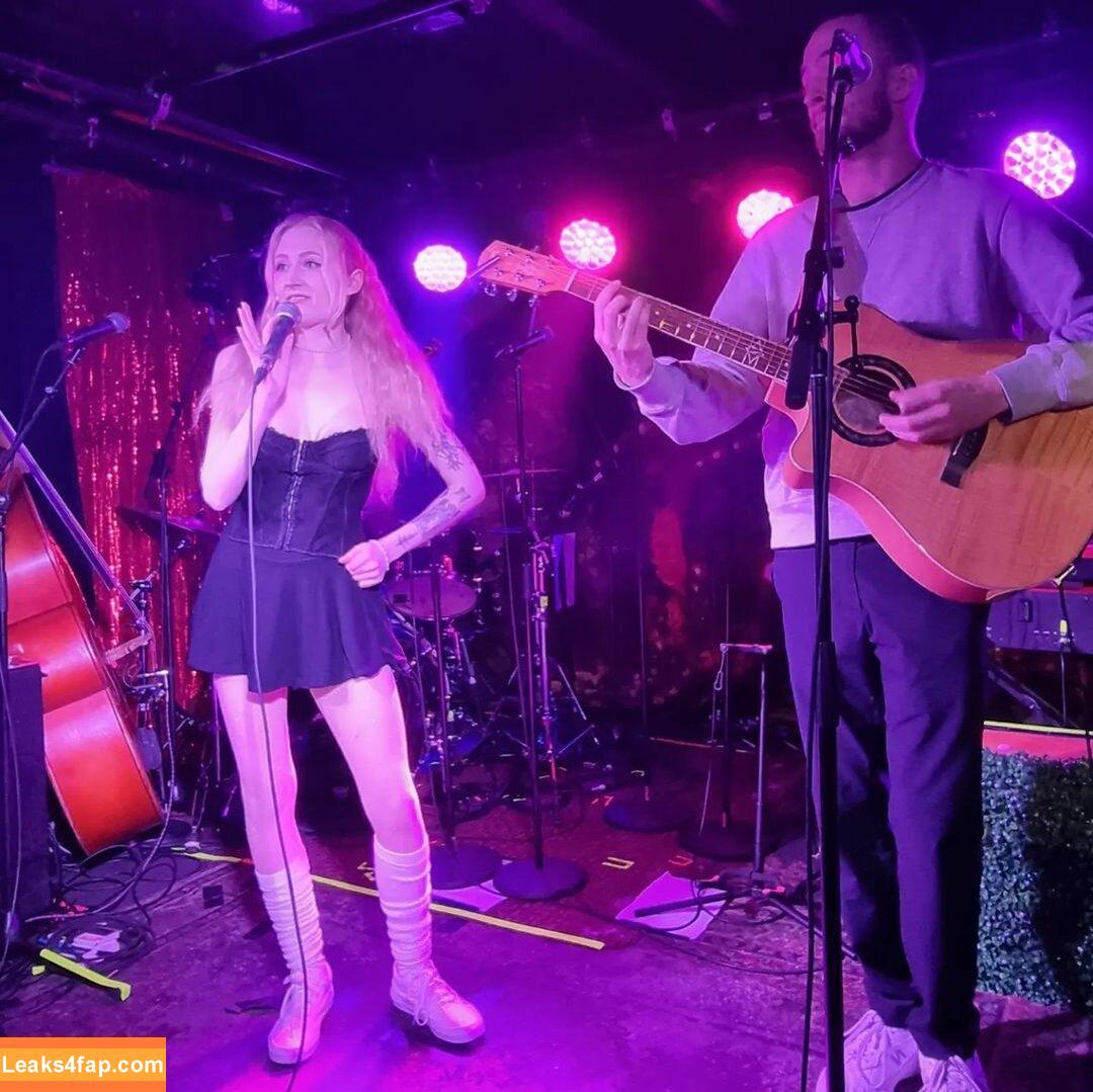 Janet Devlin / JanetJealousy / janetdevlinofficial leaked photo photo #0042