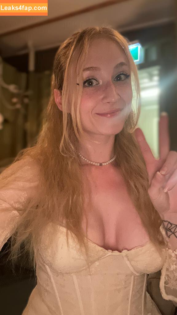 Janet Devlin / JanetJealousy / janetdevlinofficial leaked photo photo #0053