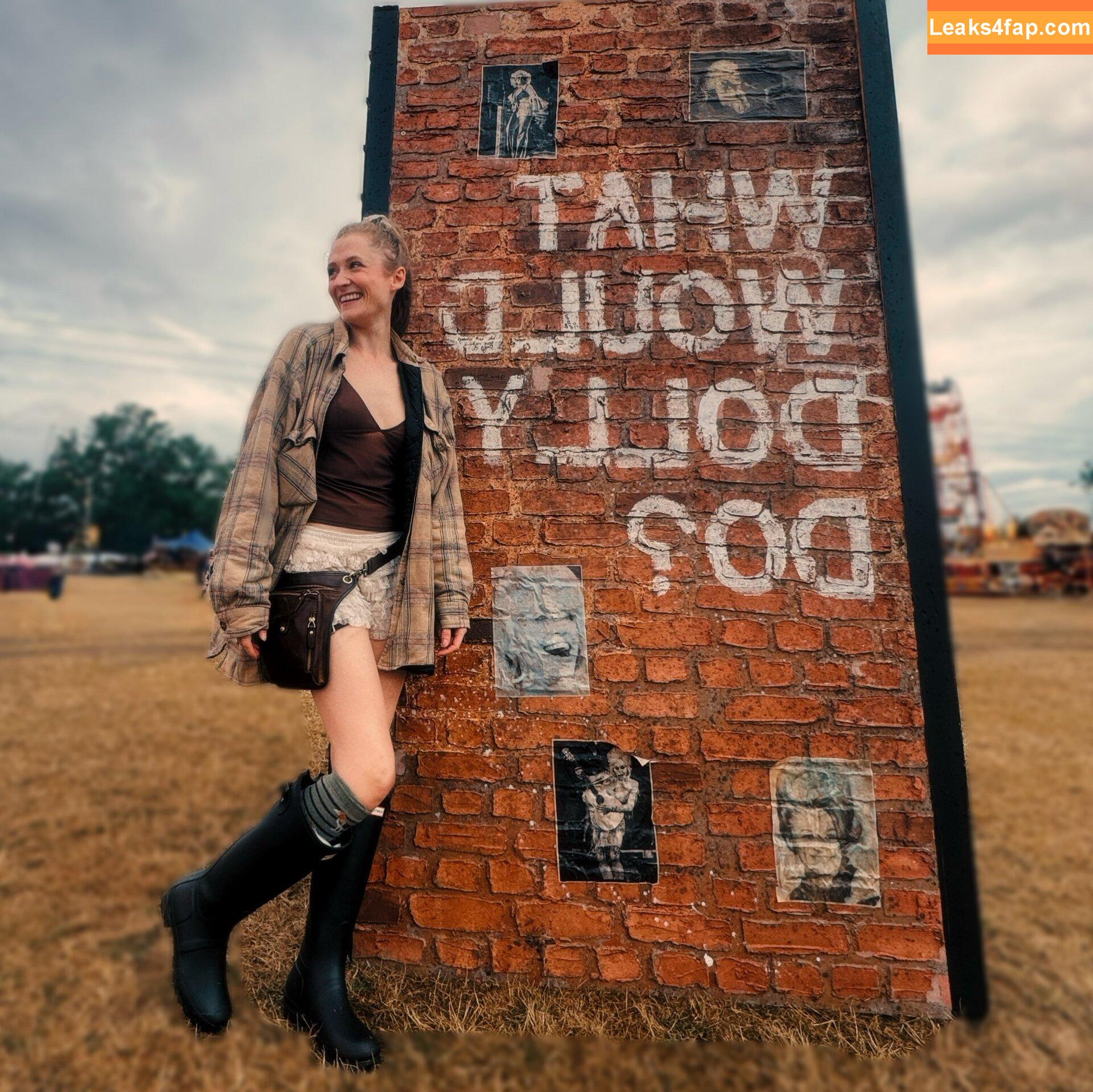 Janet Devlin / JanetJealousy / janetdevlinofficial leaked photo photo #0245