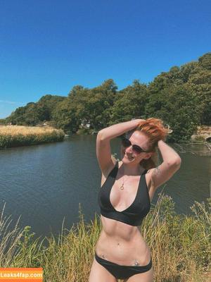 Janet Devlin photo #0033