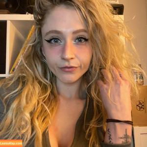 Janet Devlin photo #0196