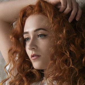 Janet Devlin photo #0201