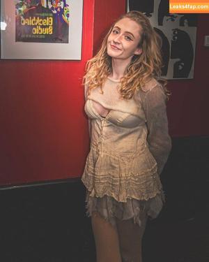 Janet Devlin photo #0207