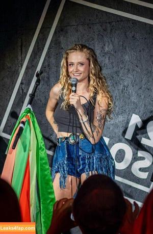 Janet Devlin photo #0230