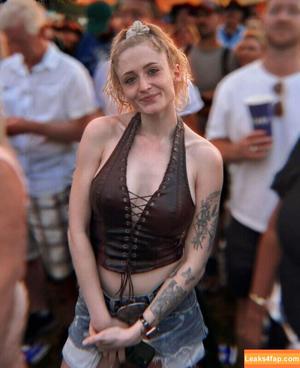 Janet Devlin photo #0232