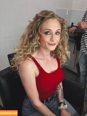 Janet Devlin photo #0241