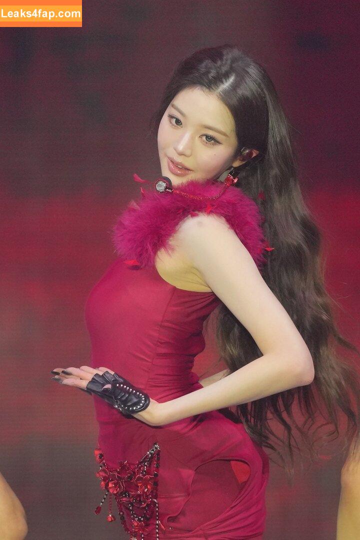 Jang Won-young / for_everyoung10 / 장원영 WONYOUNG leaked photo photo #1566