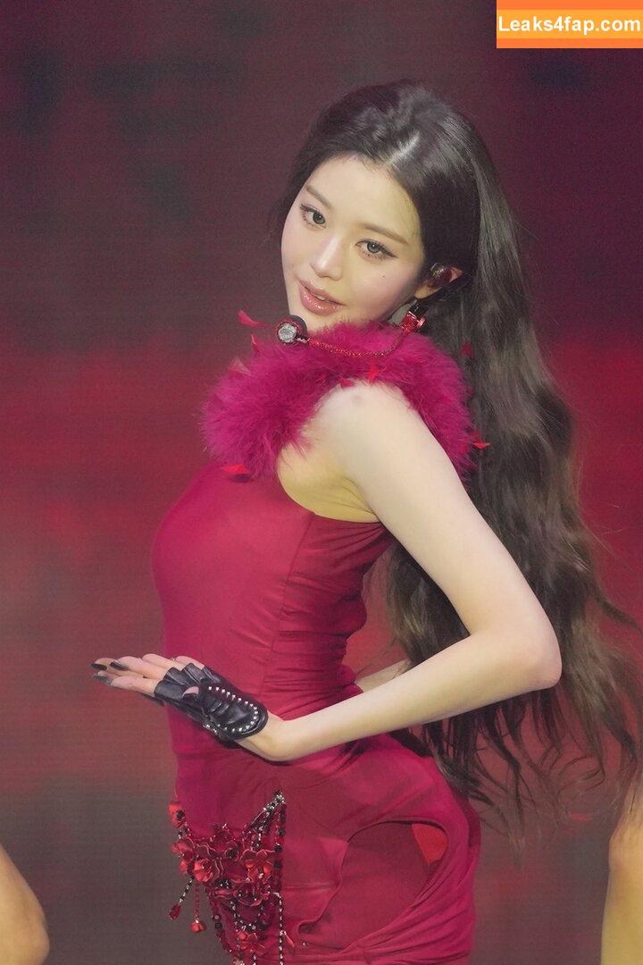 Jang Won-young / for_everyoung10 / 장원영 WONYOUNG leaked photo photo #1578