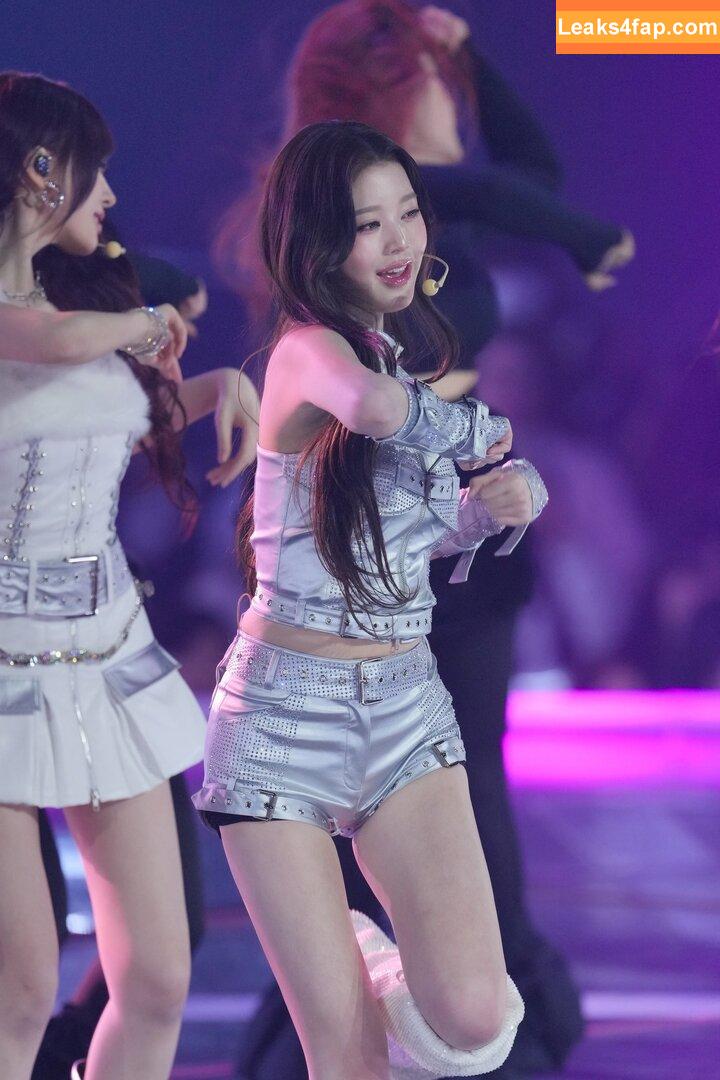 Jang Won-young / for_everyoung10 / 장원영 WONYOUNG слитое фото фото #1626