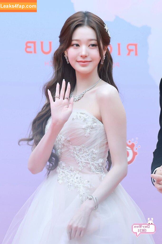 Jang Won-young / for_everyoung10 / 장원영 WONYOUNG слитое фото фото #1741