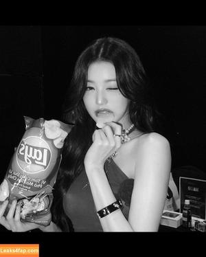 Jang Won-young photo #1100