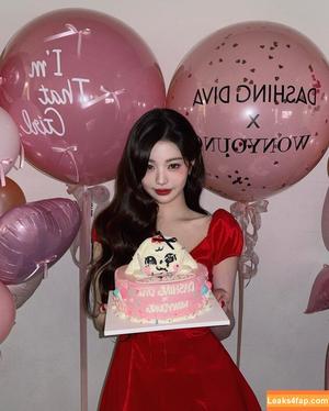 Jang Won-young photo #1123