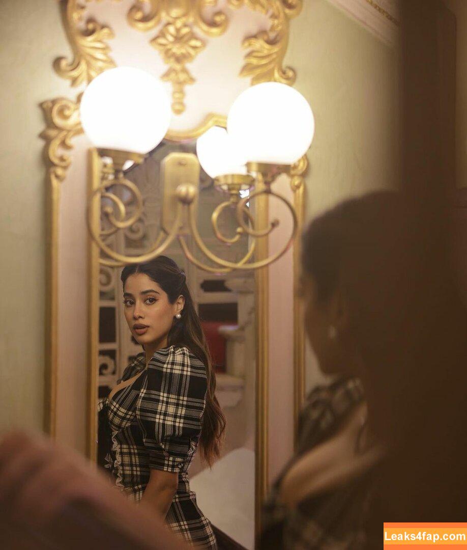 Janhvi Kapoor / janhvikapoor / janhvikapoorr leaked photo photo #0094